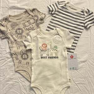 Huggies Best Friend Safari Bodysuit 6 Months 100% Organic Cotton - 284